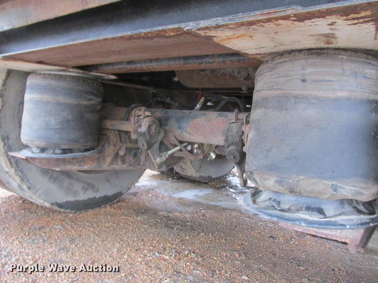 image for item DA8313 1991 Stoughton flatbed trailer