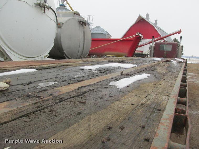 image for item DA8313 1991 Stoughton flatbed trailer