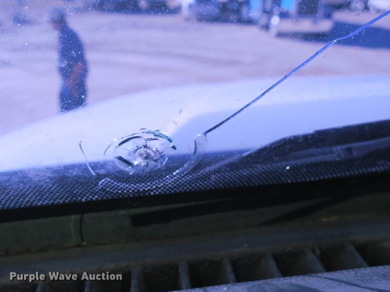 image for item DB8924 2003 Freightliner Columbia semi truck