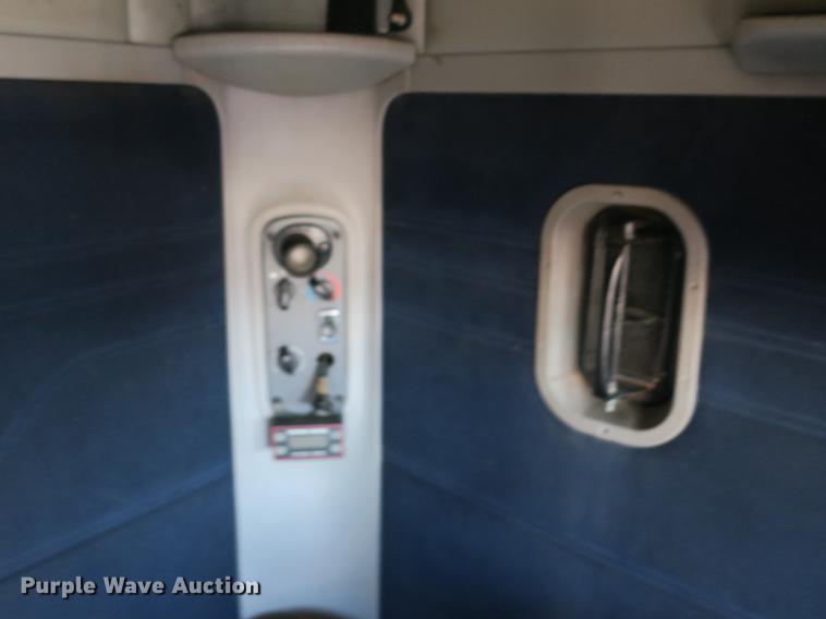 image for item DB8924 2003 Freightliner Columbia semi truck