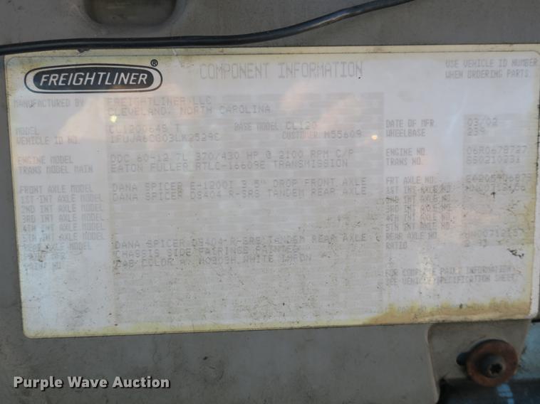 image for item DB8924 2003 Freightliner Columbia semi truck