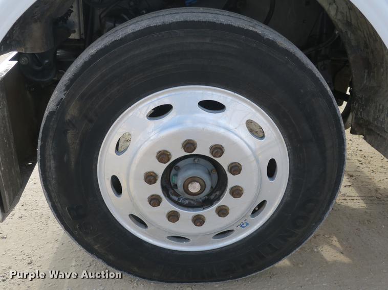 image for item DB8925 1992 Peterbilt 377 semi truck