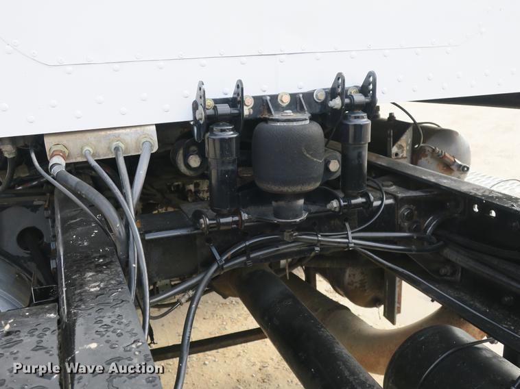 image for item DB8925 1992 Peterbilt 377 semi truck