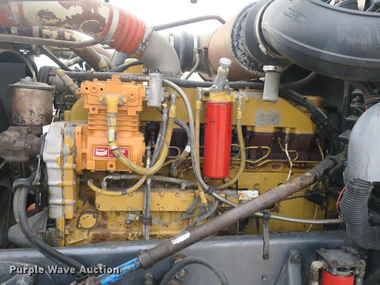 image for item DB8925 1992 Peterbilt 377 semi truck