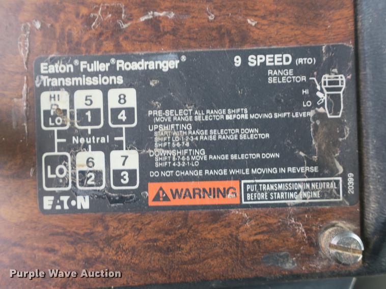 image for item DB8925 1992 Peterbilt 377 semi truck