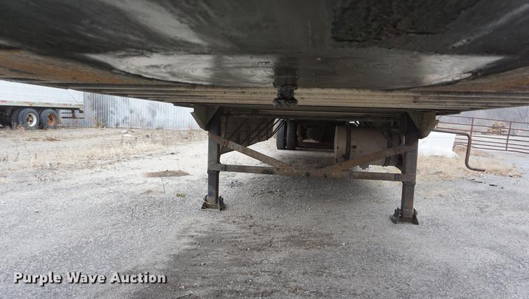 image for item DE3334 2004 Great Dane 7811TZ-1AW refrigerated van trailer