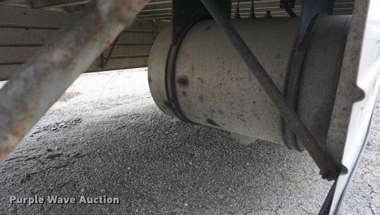 image for item DE3334 2004 Great Dane 7811TZ-1AW refrigerated van trailer