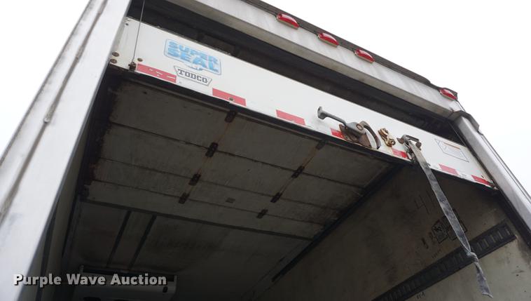 image for item DE3334 2004 Great Dane 7811TZ-1AW refrigerated van trailer