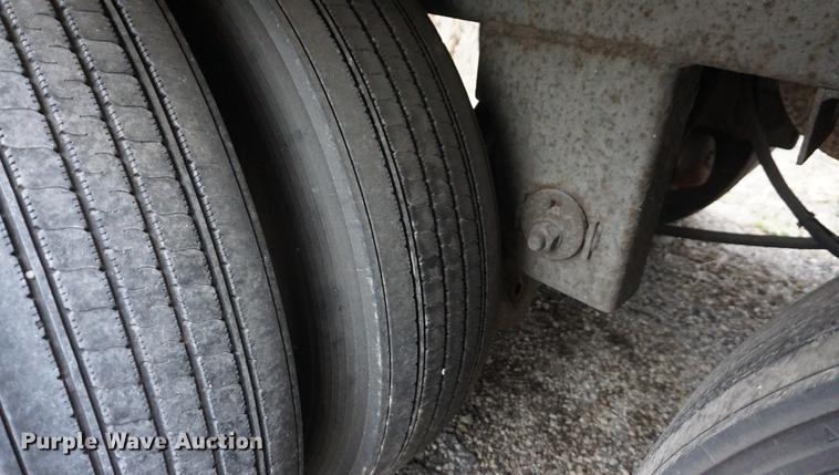 image for item DE3334 2004 Great Dane 7811TZ-1AW refrigerated van trailer