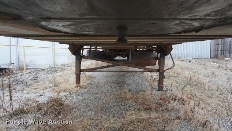 image for item DE3335 1993 Great Dane 7811TZ-1W50 dry van trailer