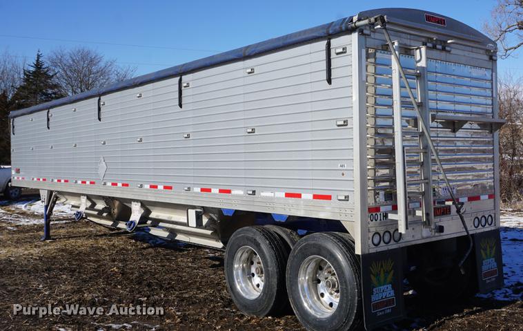 image for item DF1687 2016 Timpte Super Hopper double hopper grain trailer