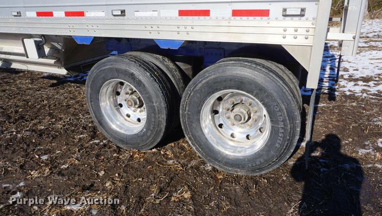 image for item DF1687 2016 Timpte Super Hopper double hopper grain trailer