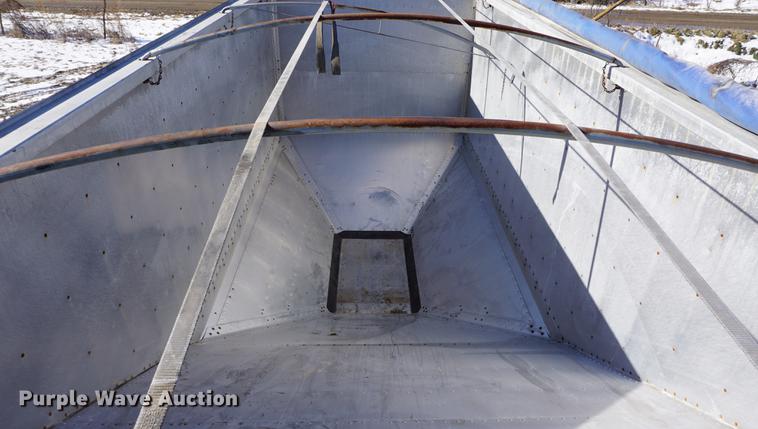 image for item DF1687 2016 Timpte Super Hopper double hopper grain trailer