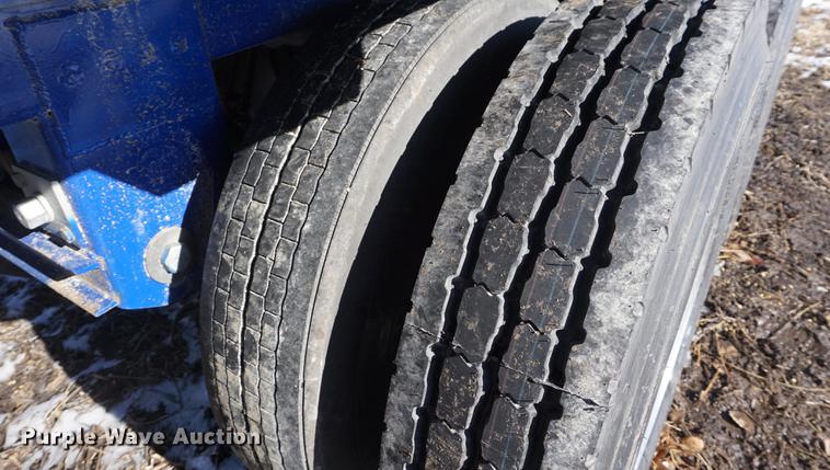 image for item DF1687 2016 Timpte Super Hopper double hopper grain trailer