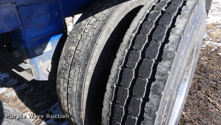 image for item DF1687 2016 Timpte Super Hopper double hopper grain trailer