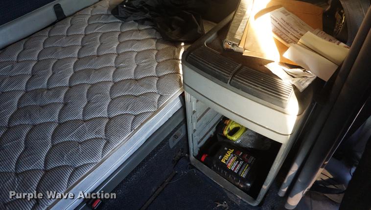 image for item DF1731 2001 Freightliner Century Class ST semi truck