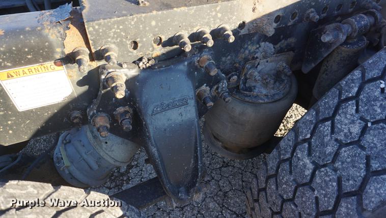 image for item DF1731 2001 Freightliner Century Class ST semi truck