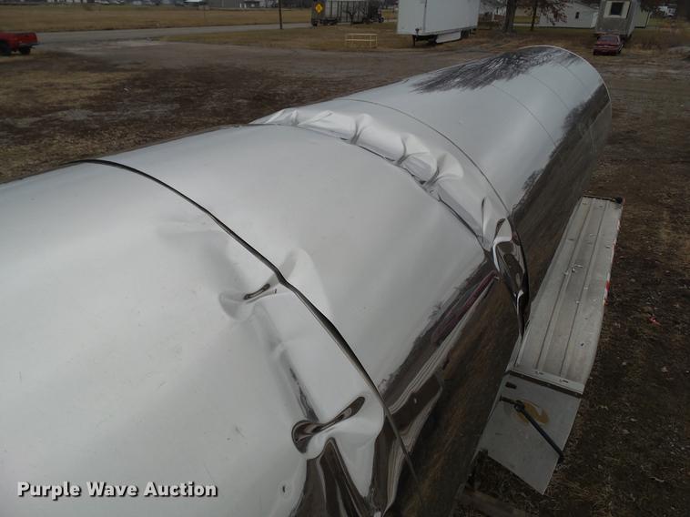 image for item EM9062 2002 Polar tank trailer