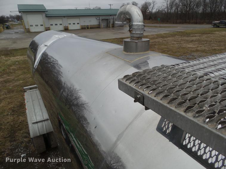 image for item EM9062 2002 Polar tank trailer