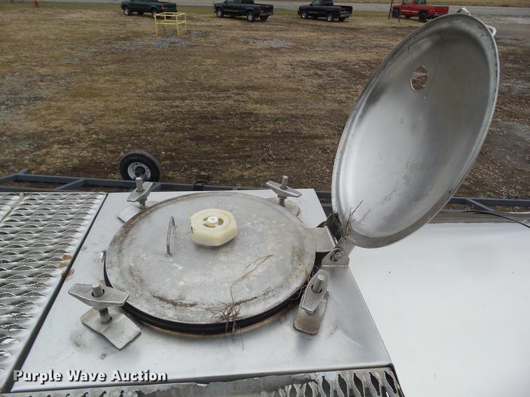 image for item EM9062 2002 Polar tank trailer