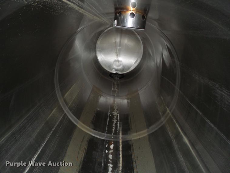 image for item EM9062 2002 Polar tank trailer