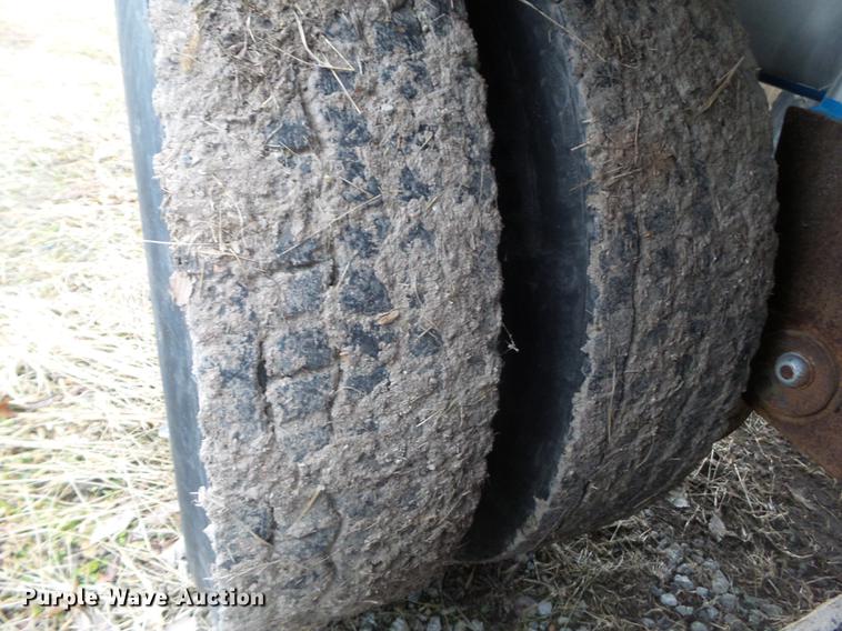 image for item EM9062 2002 Polar tank trailer