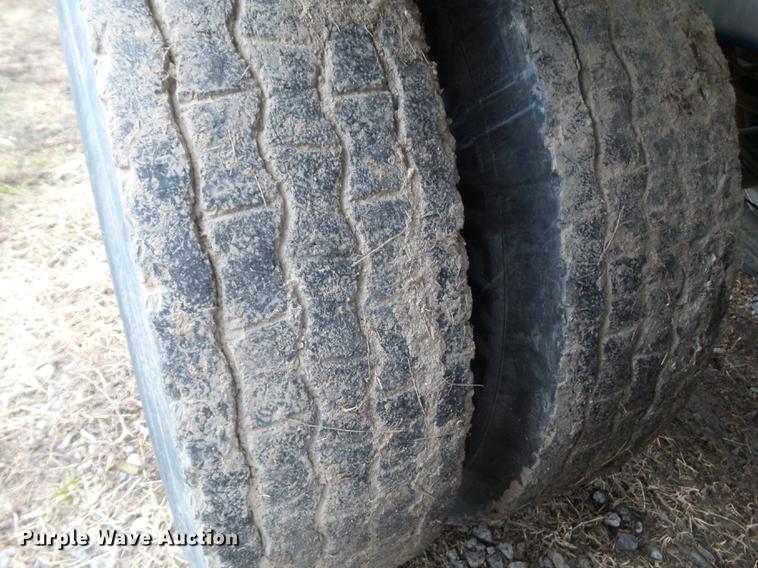 image for item EM9062 2002 Polar tank trailer