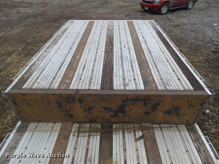 image for item EM9063 2007 Utilty drop deck trailer