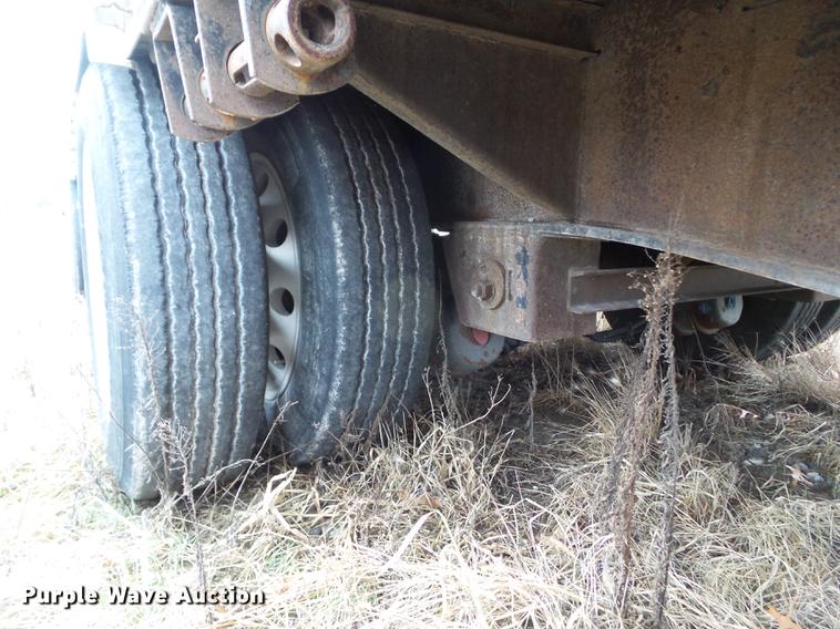 image for item EM9063 2007 Utilty drop deck trailer