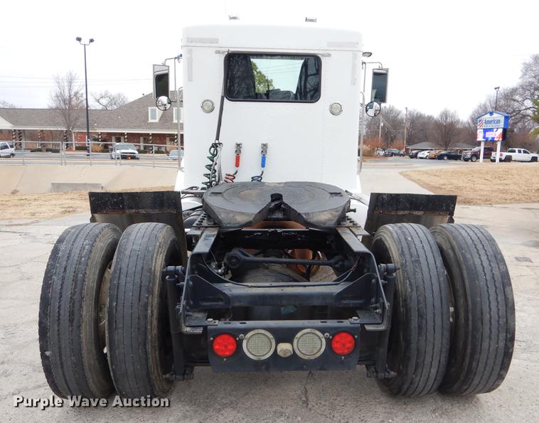 image for item ER9297 2009 Kenworth T370 semi truck