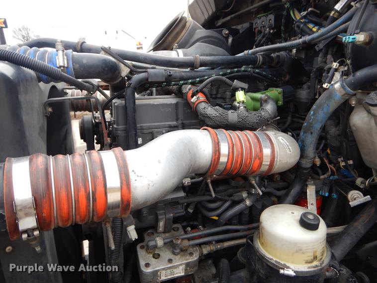 image for item ER9297 2009 Kenworth T370 semi truck