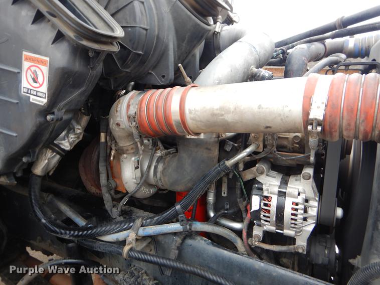 image for item ER9297 2009 Kenworth T370 semi truck