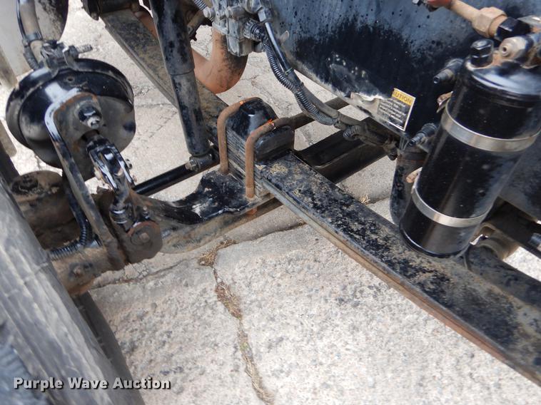 image for item ER9297 2009 Kenworth T370 semi truck