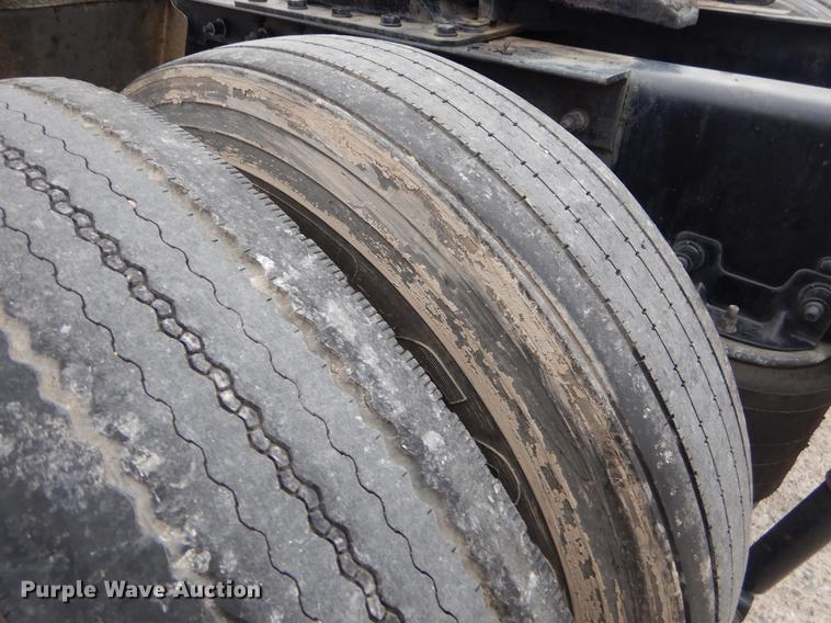 image for item ER9297 2009 Kenworth T370 semi truck