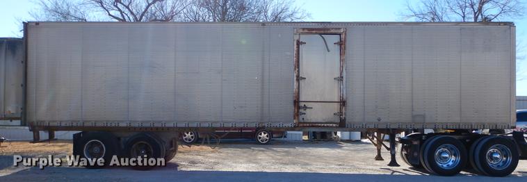 image for item ER9370 1972 Fruehauf dry van trailer