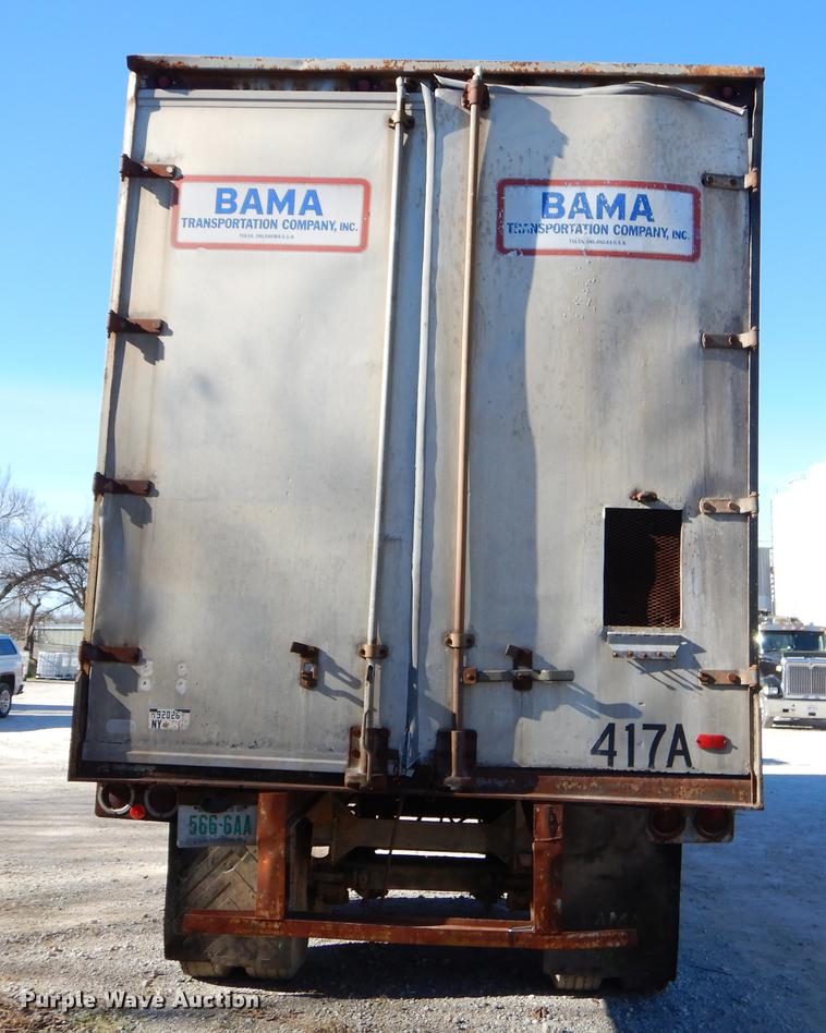 image for item ER9370 1972 Fruehauf dry van trailer