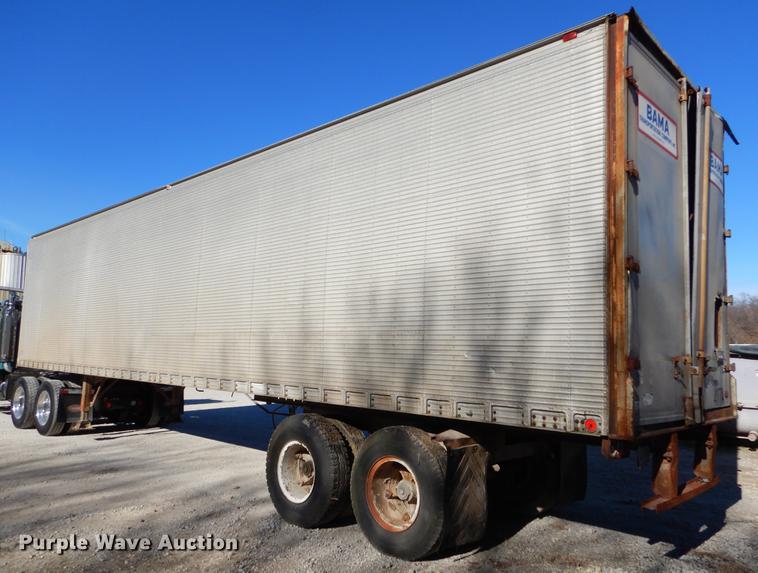 image for item ER9370 1972 Fruehauf dry van trailer