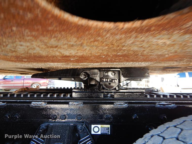 image for item ER9370 1972 Fruehauf dry van trailer