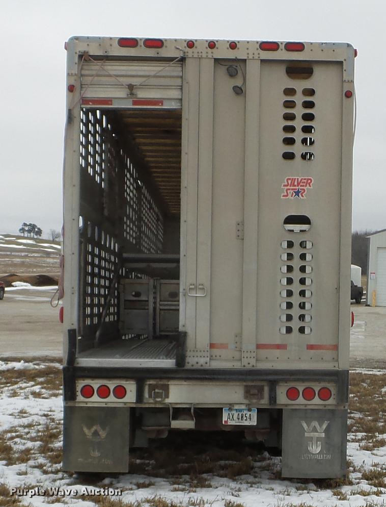 image for item EW9840 2004 Wilson PSDCL-402 livestock trailer