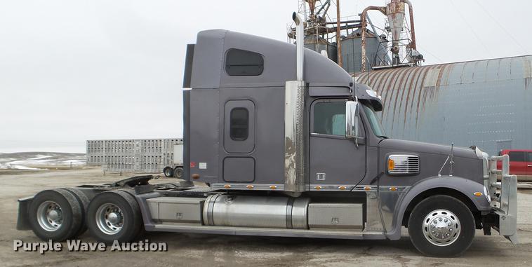 image for item EW9842 2013 Freightliner Coronado glider kit semi truck