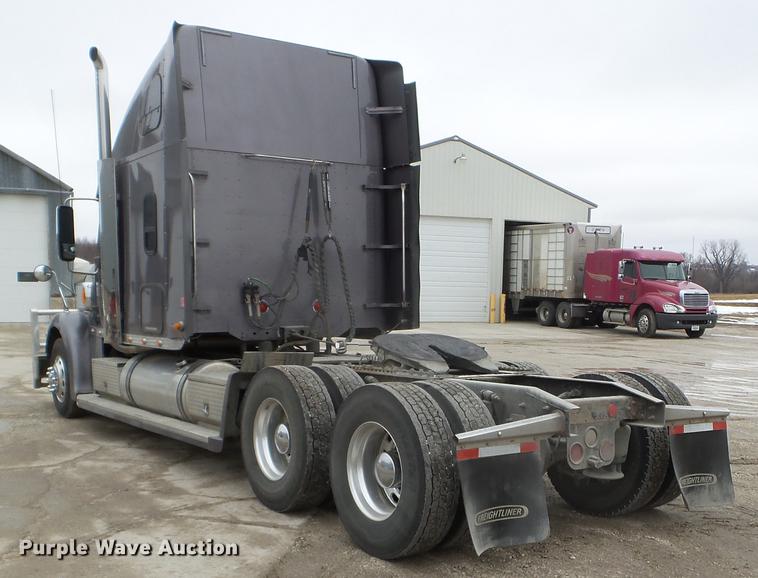 image for item EW9842 2013 Freightliner Coronado glider kit semi truck