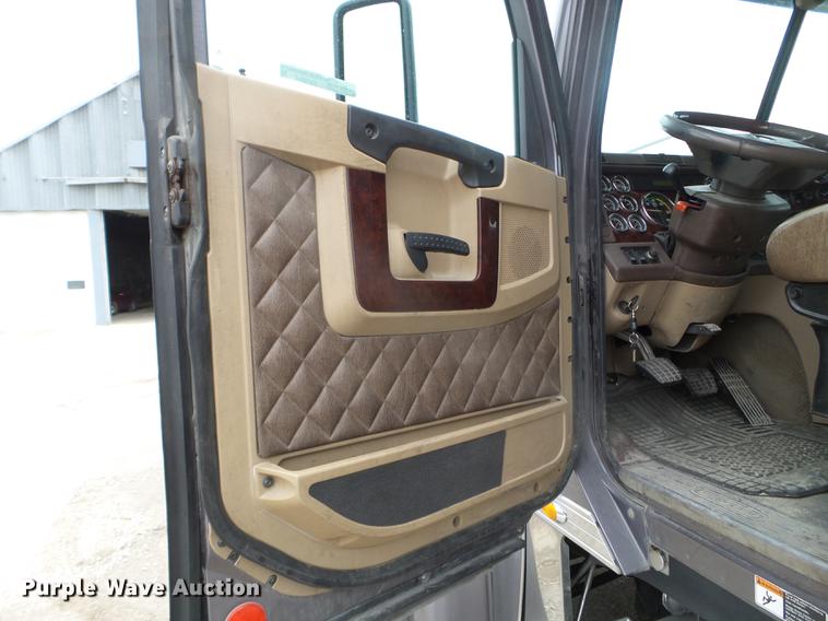 image for item EW9842 2013 Freightliner Coronado glider kit semi truck