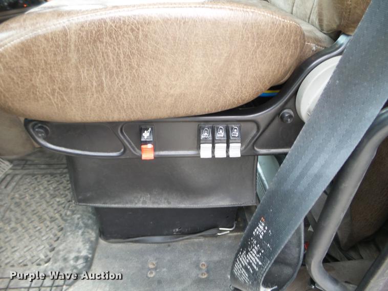 image for item EW9842 2013 Freightliner Coronado glider kit semi truck