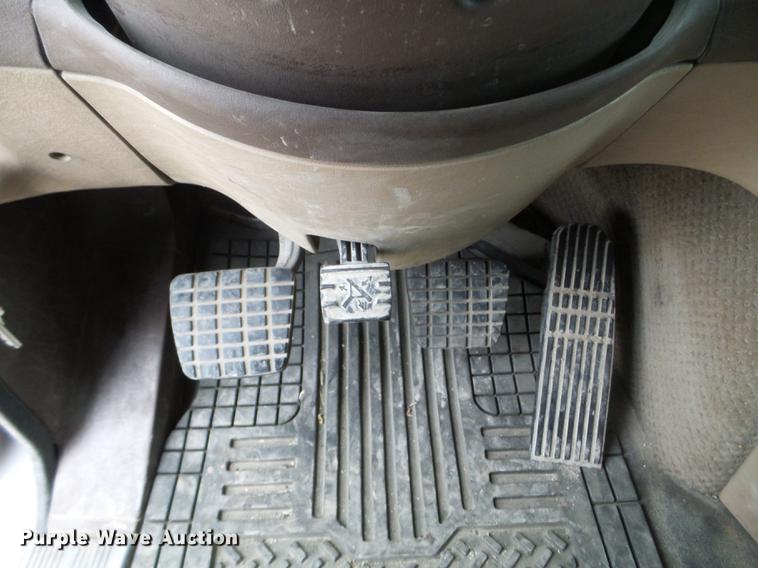 image for item EW9842 2013 Freightliner Coronado glider kit semi truck