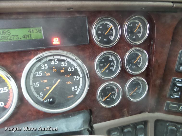 image for item EW9842 2013 Freightliner Coronado glider kit semi truck