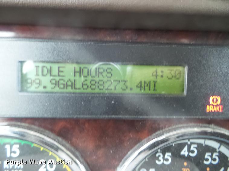 image for item EW9842 2013 Freightliner Coronado glider kit semi truck