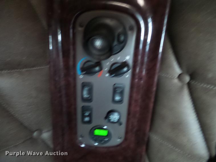 image for item EW9842 2013 Freightliner Coronado glider kit semi truck