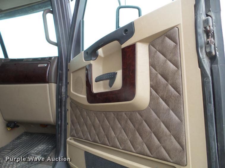 image for item EW9842 2013 Freightliner Coronado glider kit semi truck