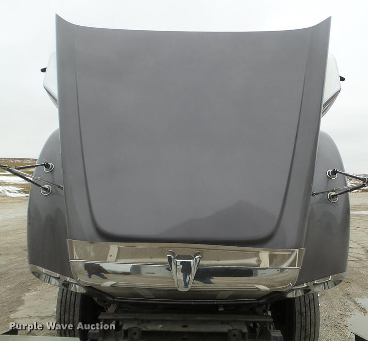 image for item EW9842 2013 Freightliner Coronado glider kit semi truck