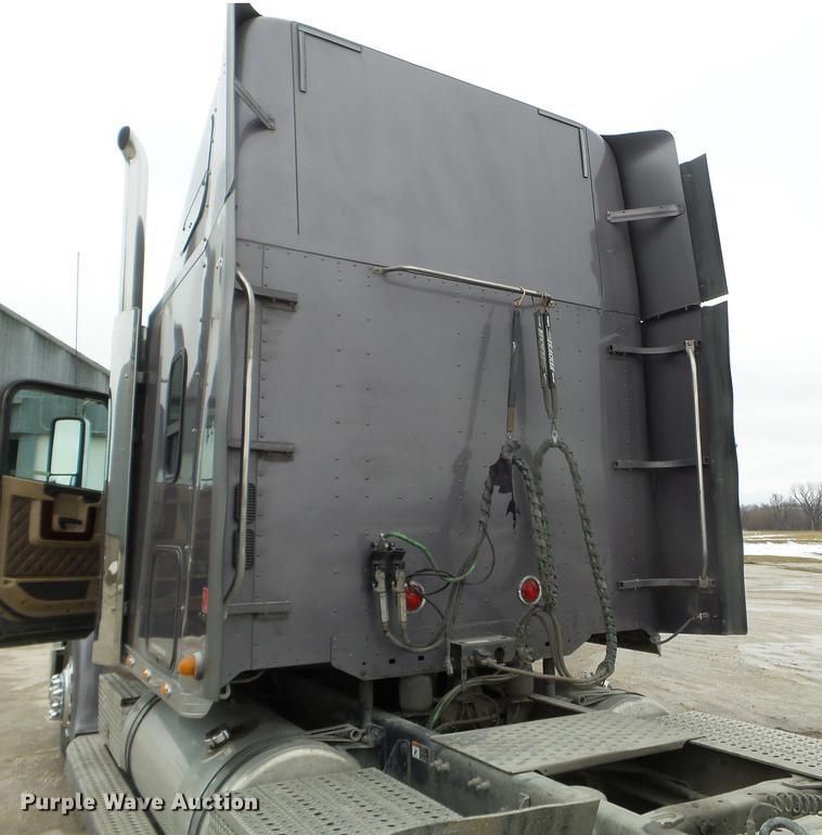 image for item EW9842 2013 Freightliner Coronado glider kit semi truck